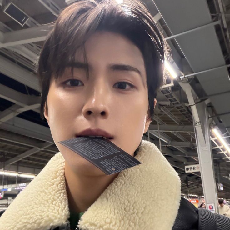 Recent activity shot of Yonghee (CIX)