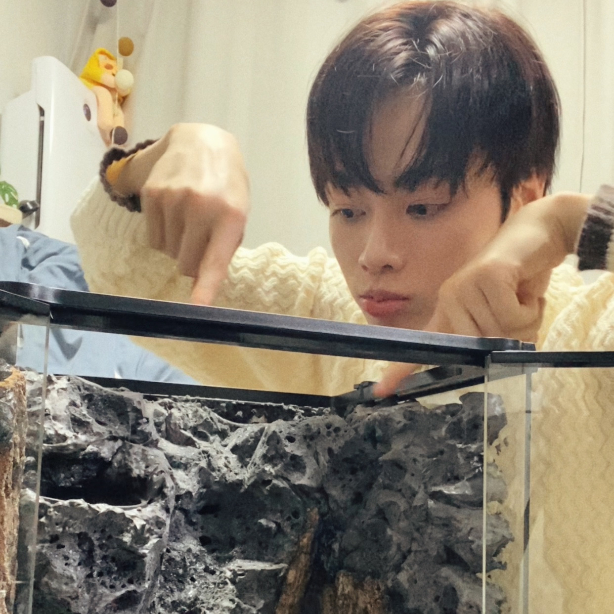 A moment captured by Hanbin (TEMPEST)'s fan