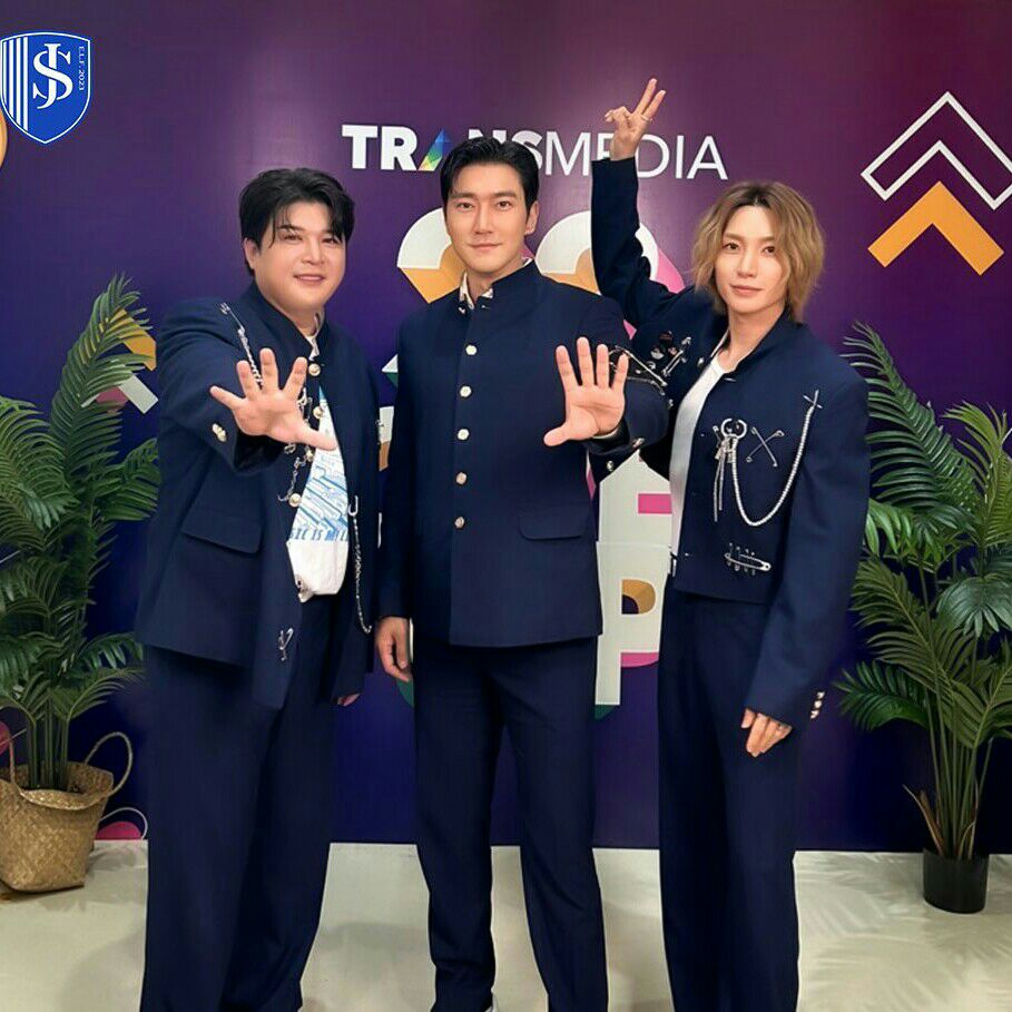 Recent activity shot of Super Junior