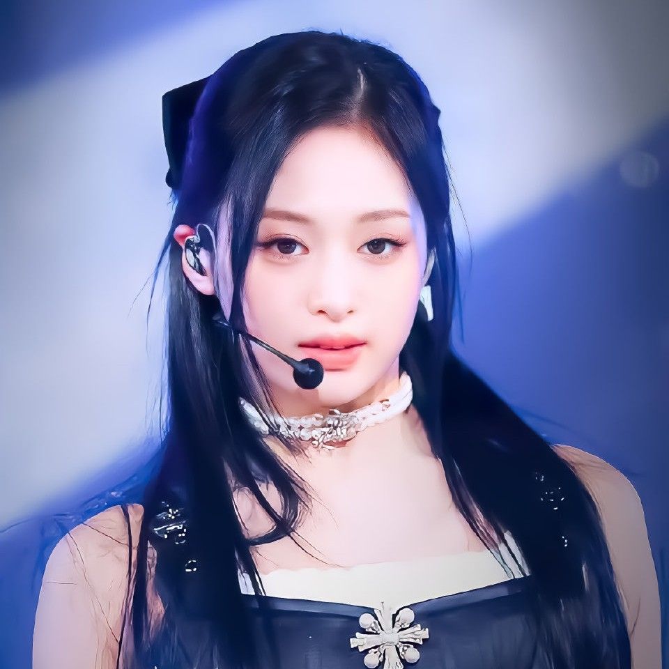 아현 (BABYMONSTER) 최근 활동샷