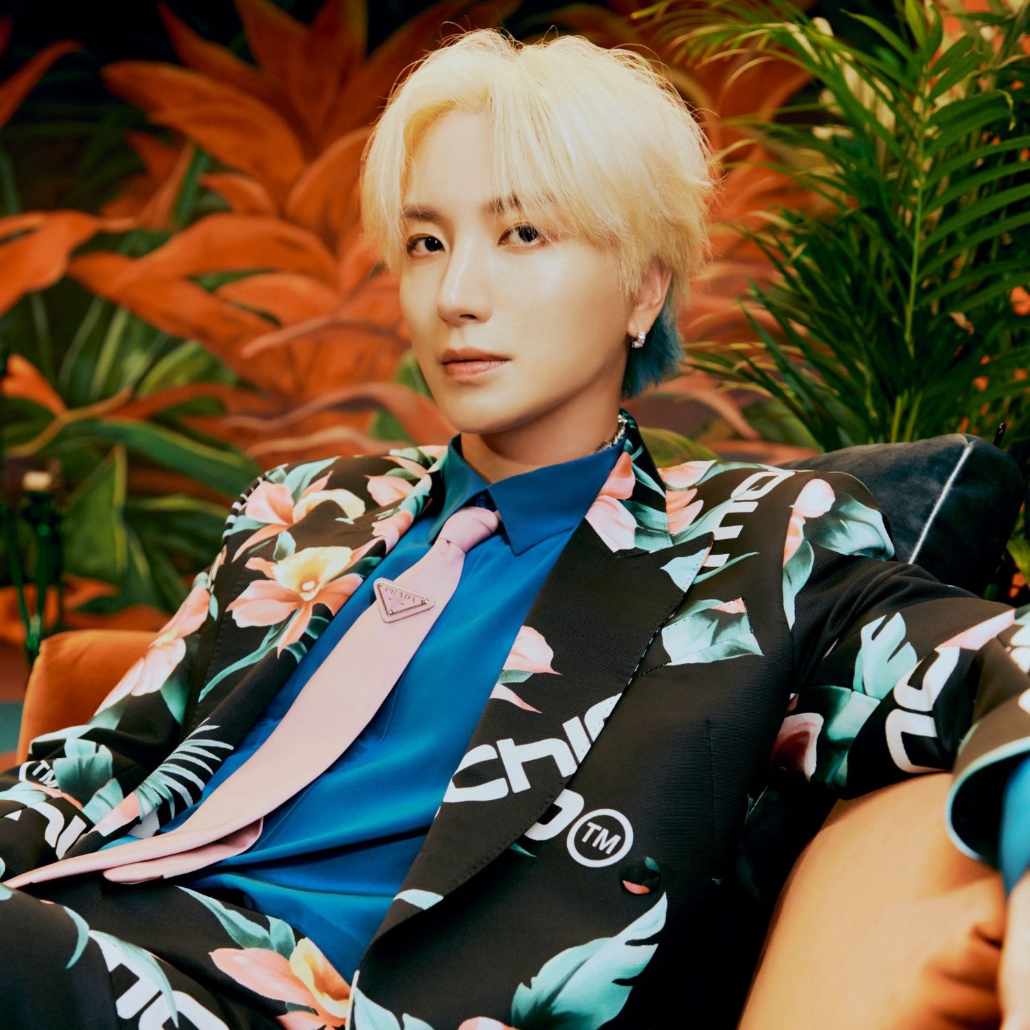 A moment captured by Leeteuk (Super Junior)'s fan