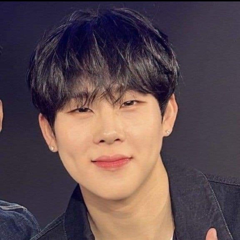 周宪 (MONSTA X)粉丝拍下的瞬间