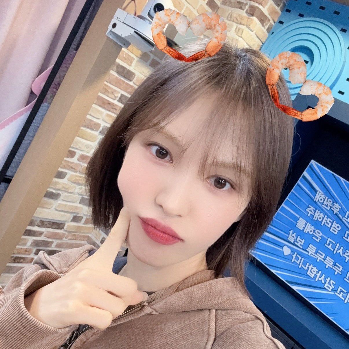 Behind-the-scenes cut of Wendy (Red Velvet)
