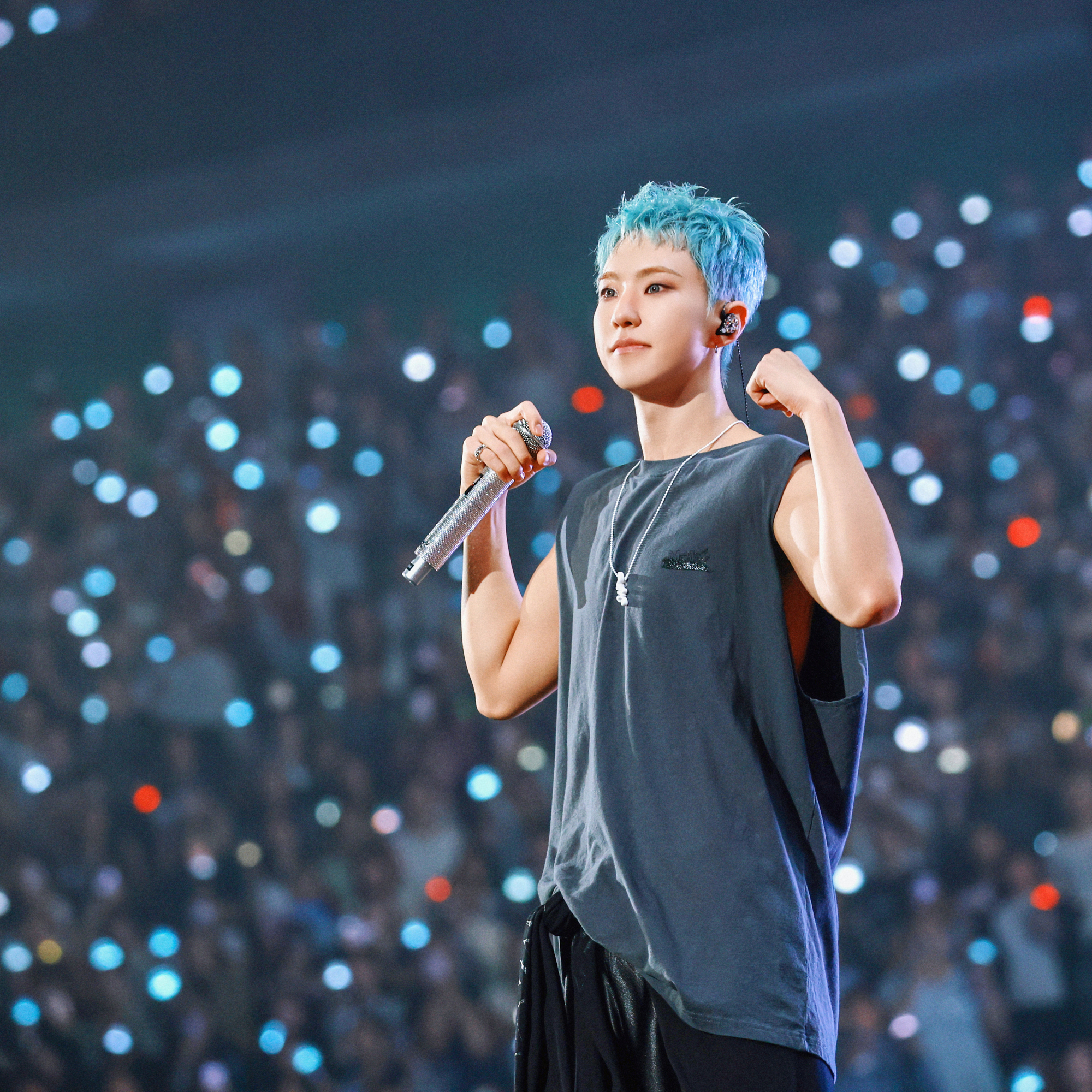 A moment captured by SEVENTEEN's fan