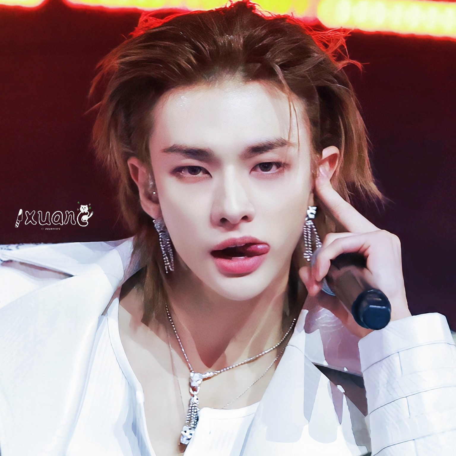 Latest photo of Hyunjin (Stray Kids)