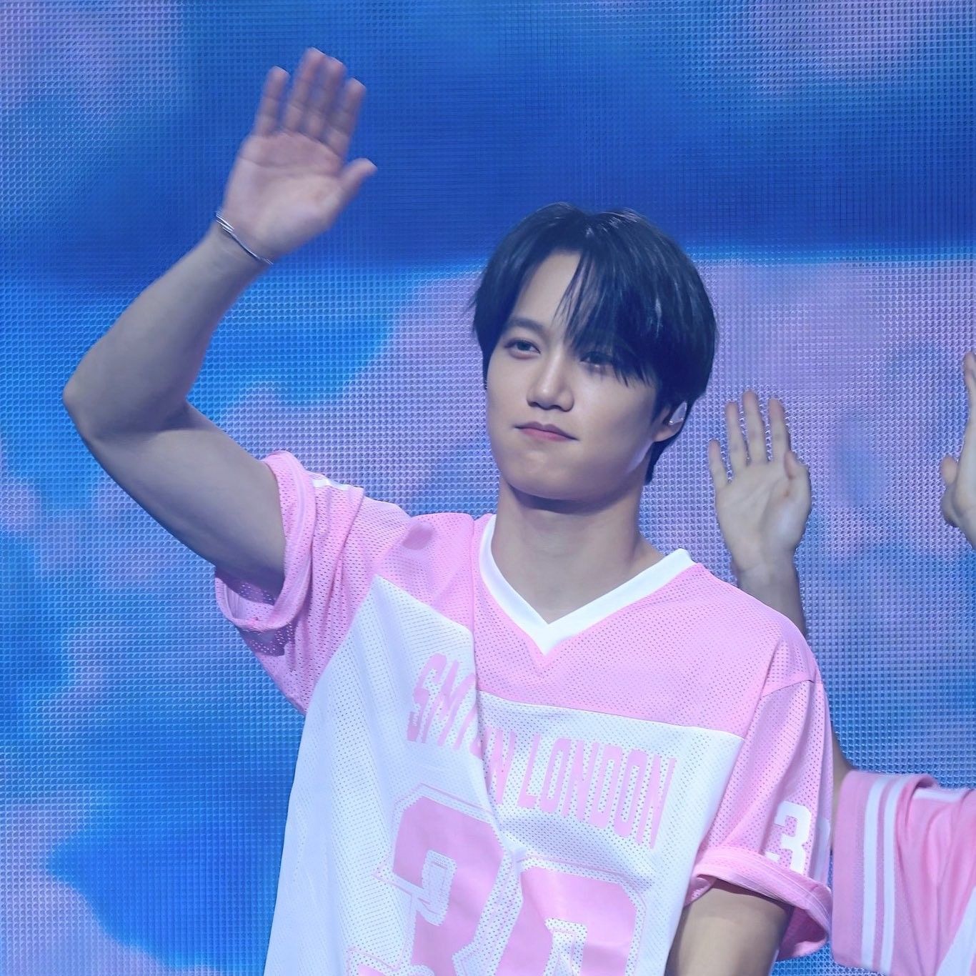 Kai (EXO)粉絲拍下的瞬間