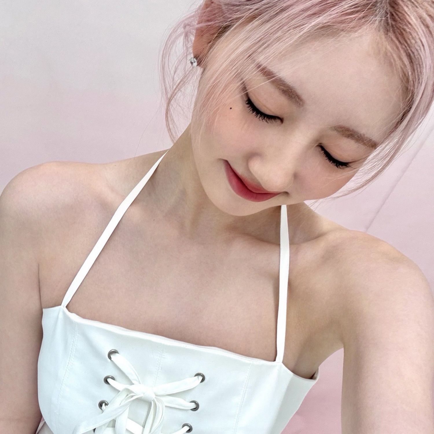 Behind-the-scenes cut of Rami (BABYMONSTER)