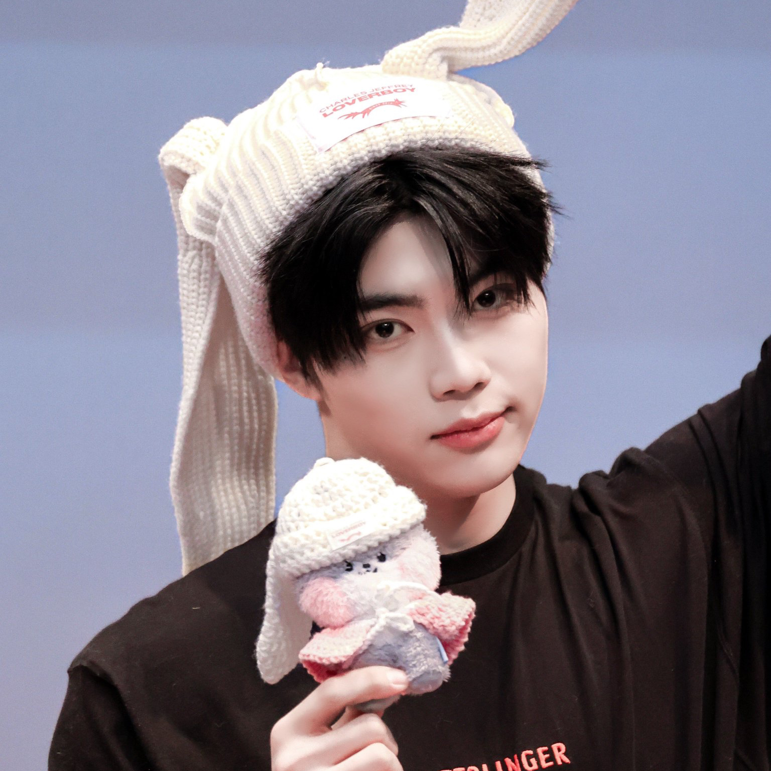 Foto aktivitas terbaru Park Gunwook (ZEROBASEONE)