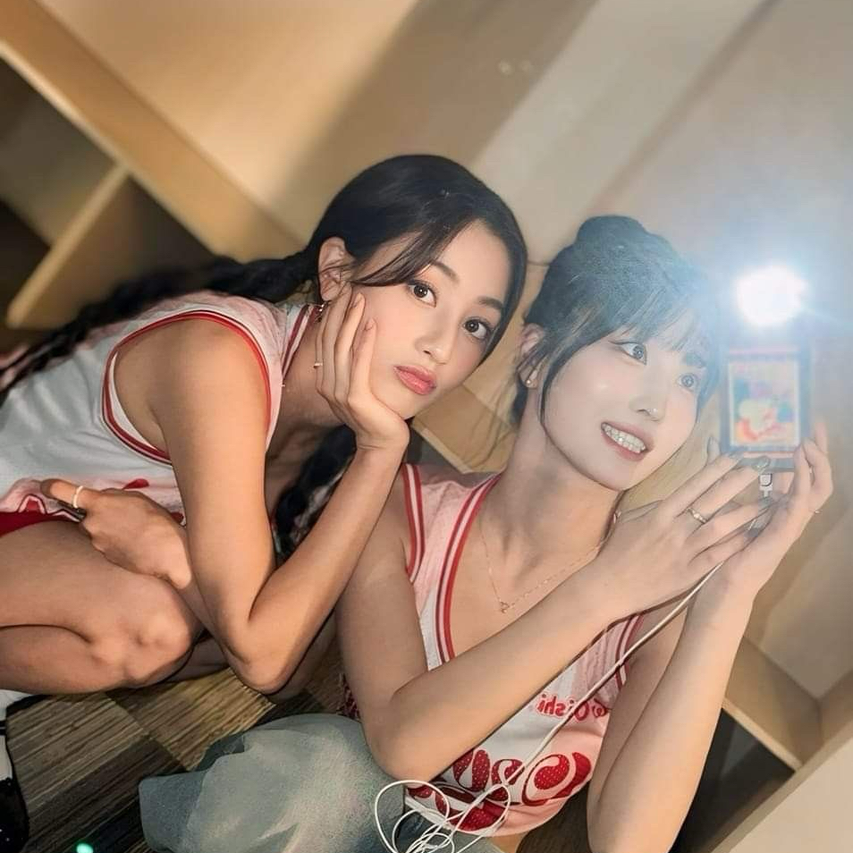 Momo (TWICE)的最新照片