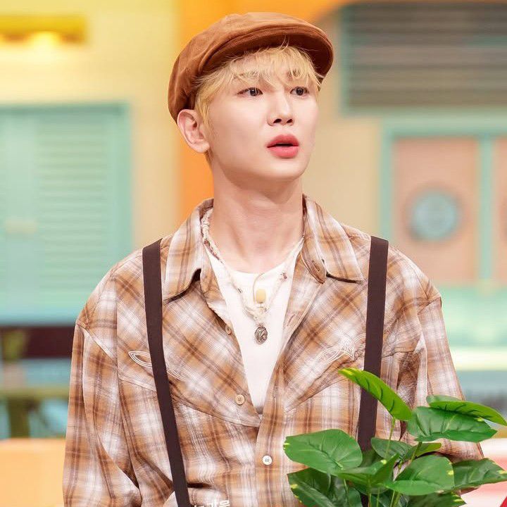 Behind-the-scenes cut of Key (SHINee)