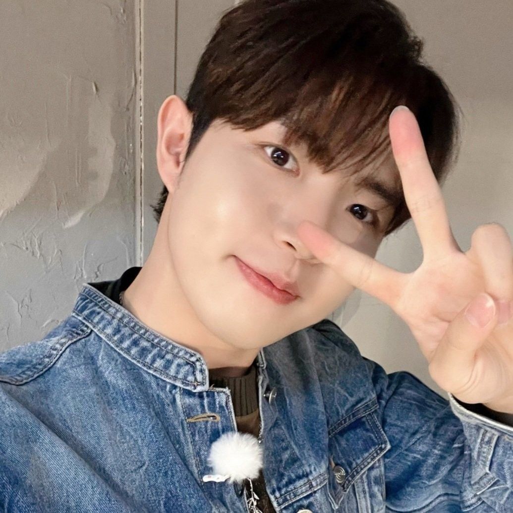 Latest photo of Kim Jaehwan