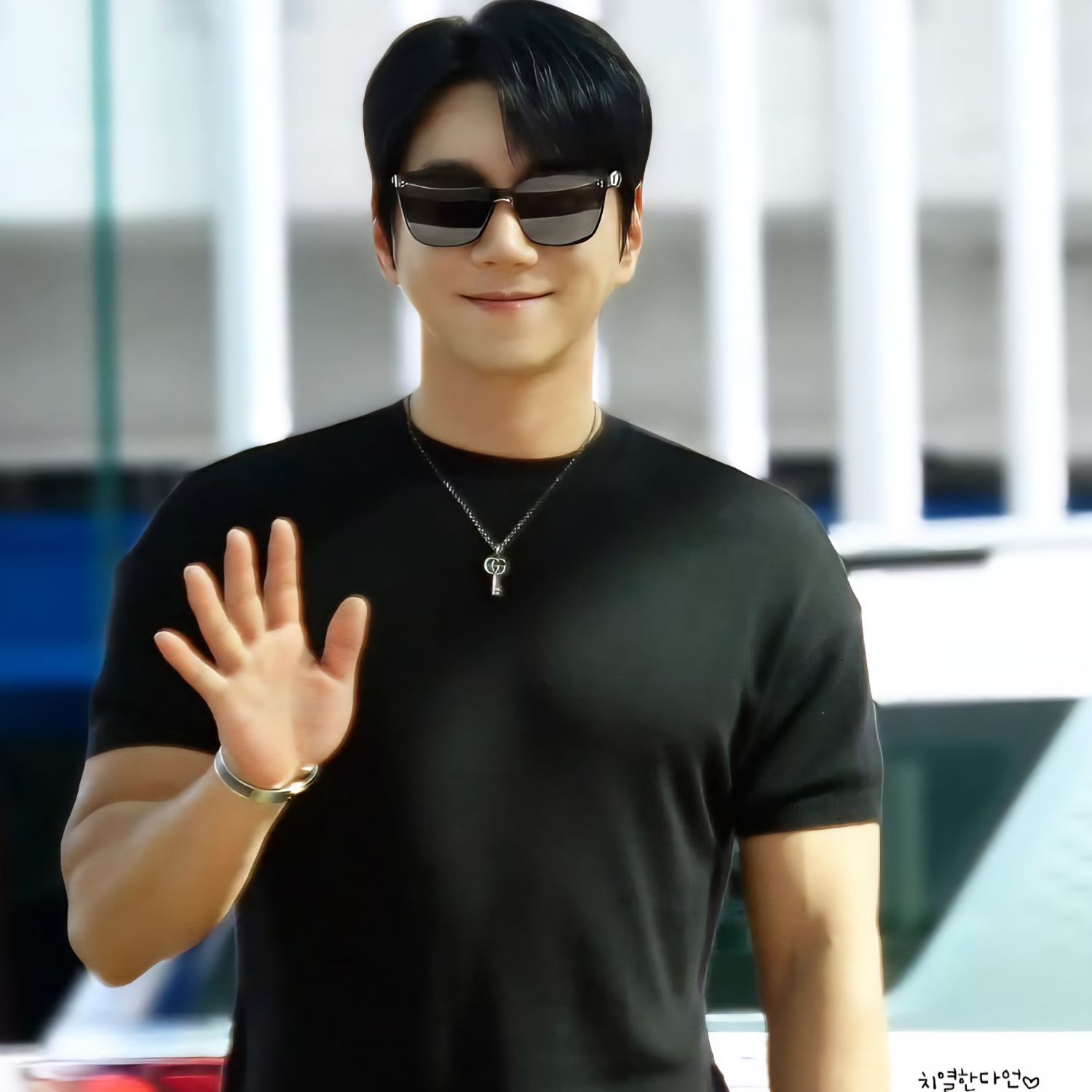 Behind-the-scenes cut of Hwang Chiyeol