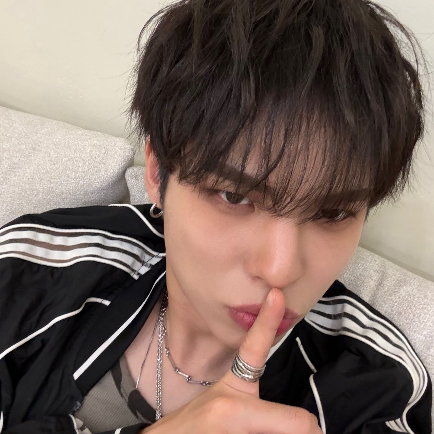 A moment captured by BX (CIX)'s fan