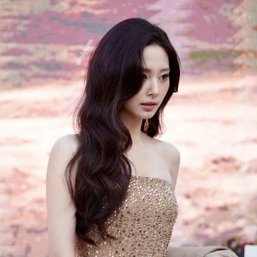 子瑜 (TWICE)的最新照片