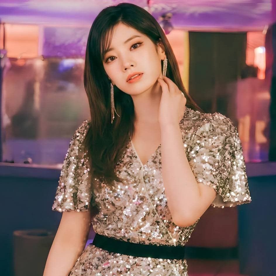 Recent activity shot of Dahyun (TWICE)