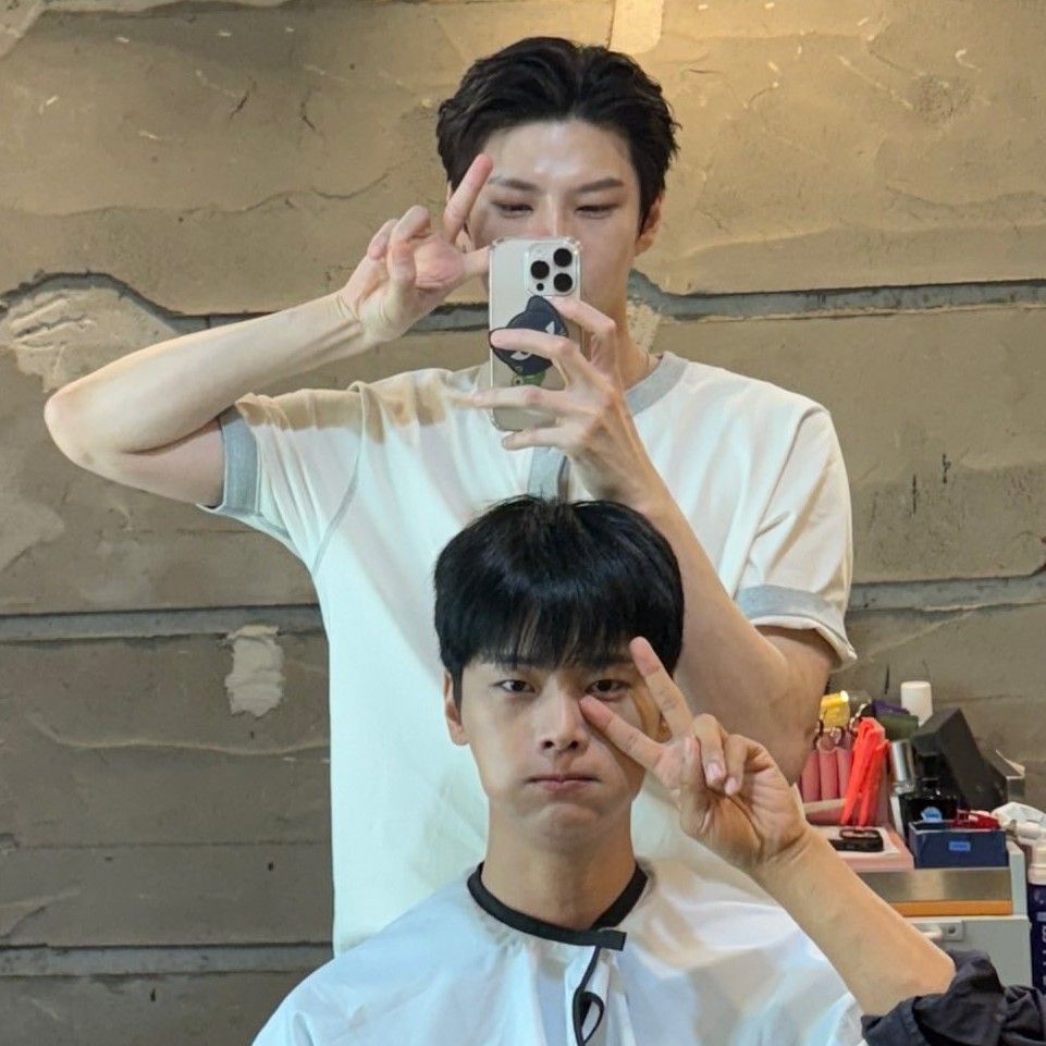 Behind-the-scenes cut of LEO (VIXX)