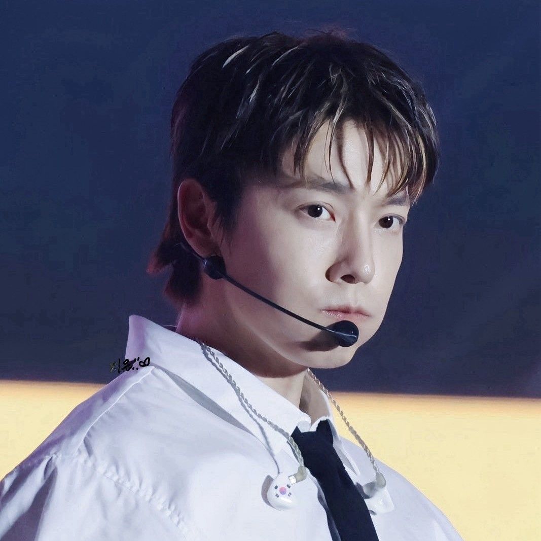 Behind-the-scenes cut of Donghae (Super Junior)