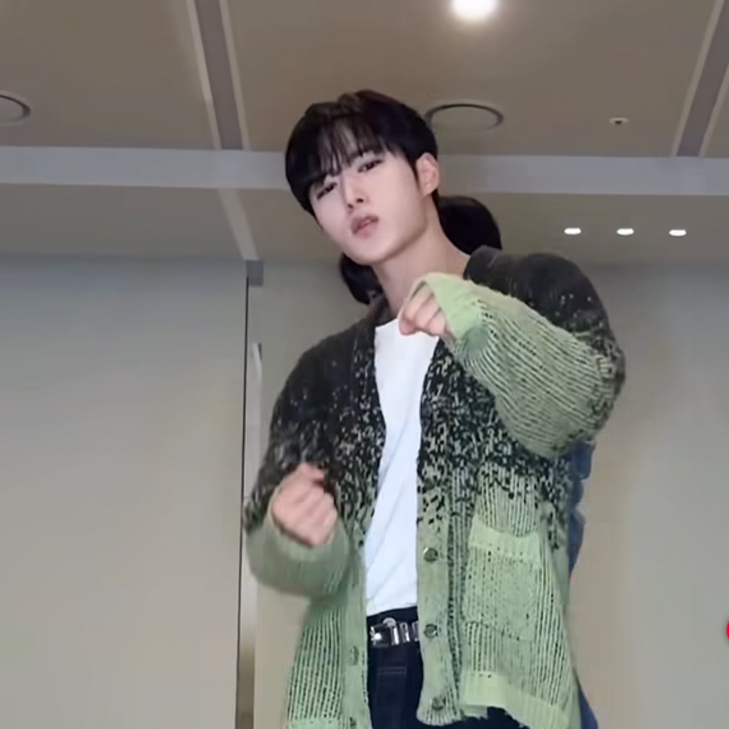 Recent activity shot of Kim Junseo (ALPHA DRIVE ONE)