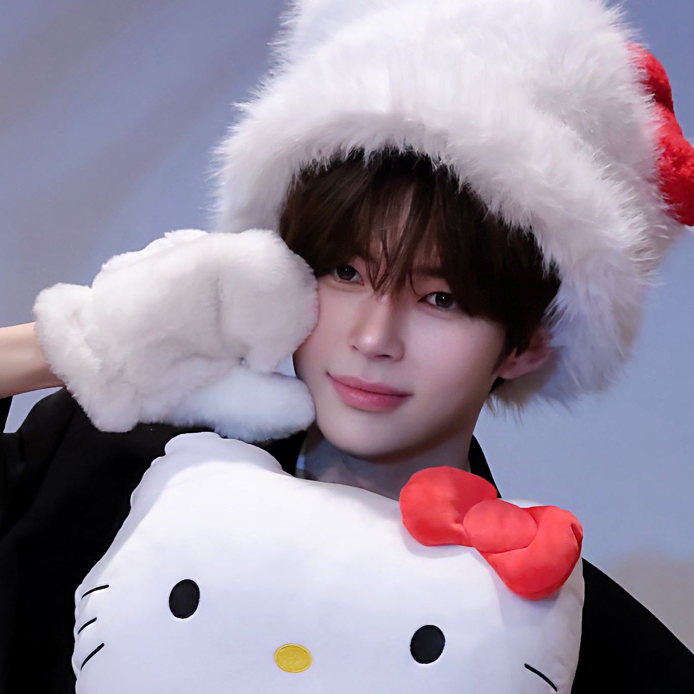 Behind-the-scenes cut of Sung Hanbin (ZEROBASEONE)