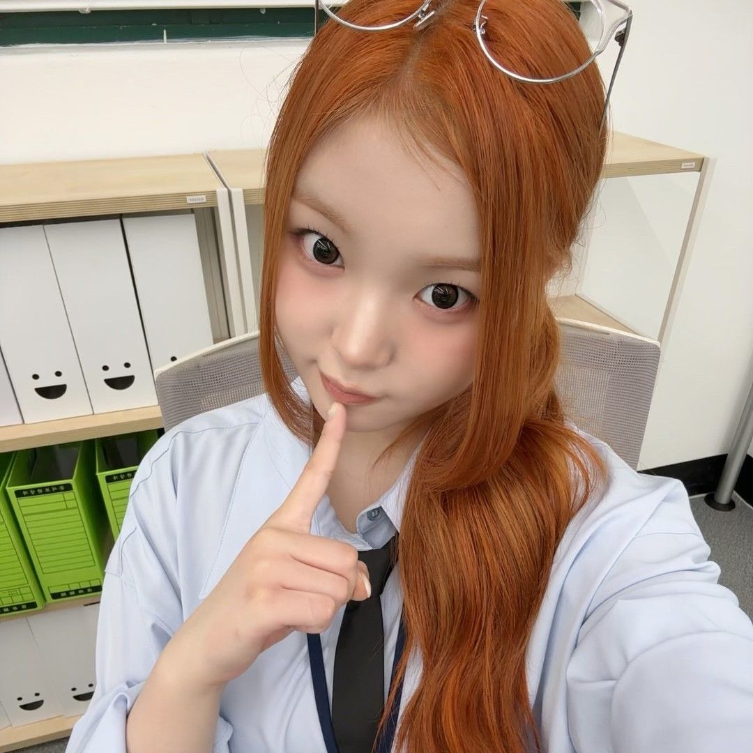 Foto aktivitas terbaru Seungjoo (SAY MY NAME)