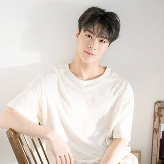 A moment captured by Moonbin (ASTRO)'s fan