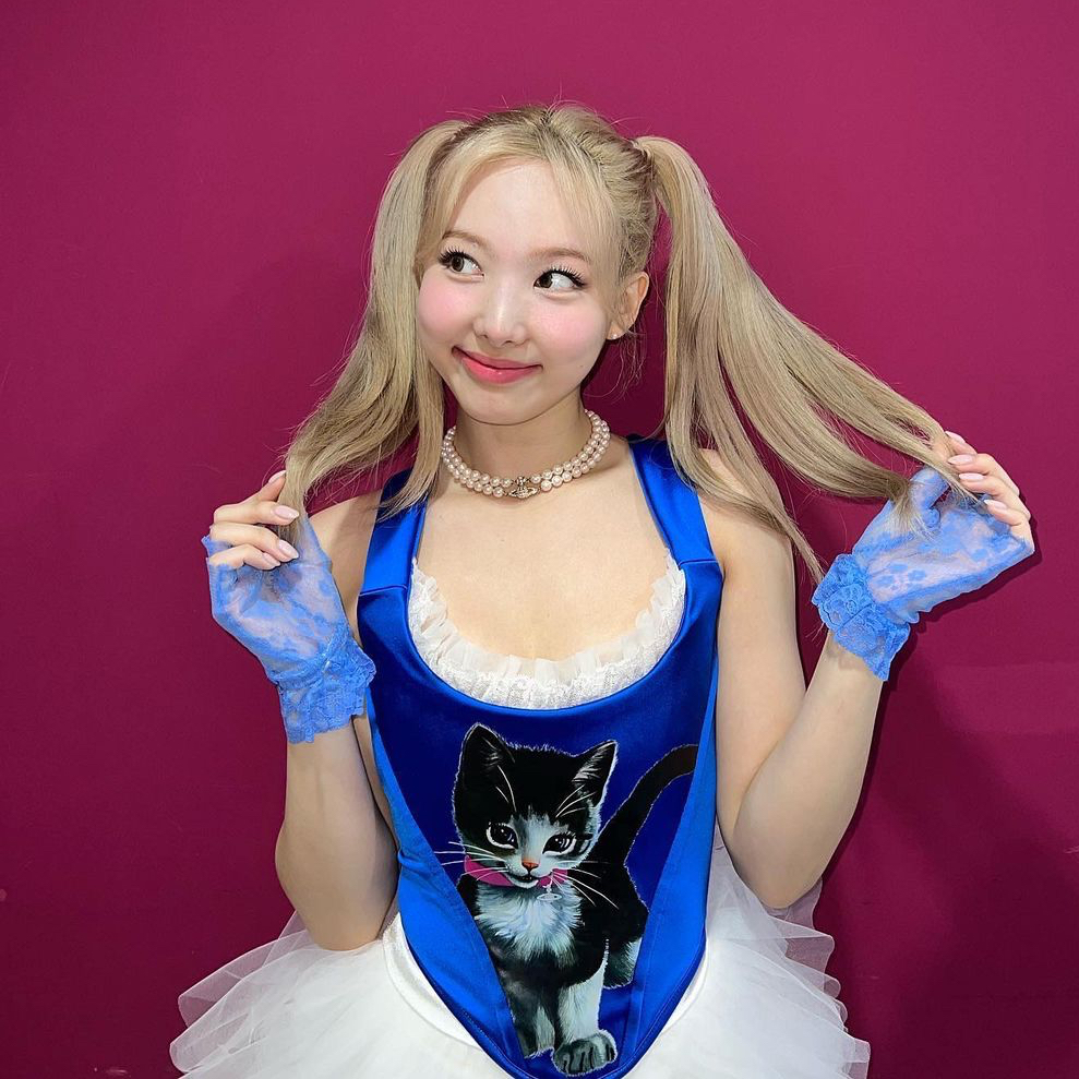 Latest photo of Nayeon (TWICE)