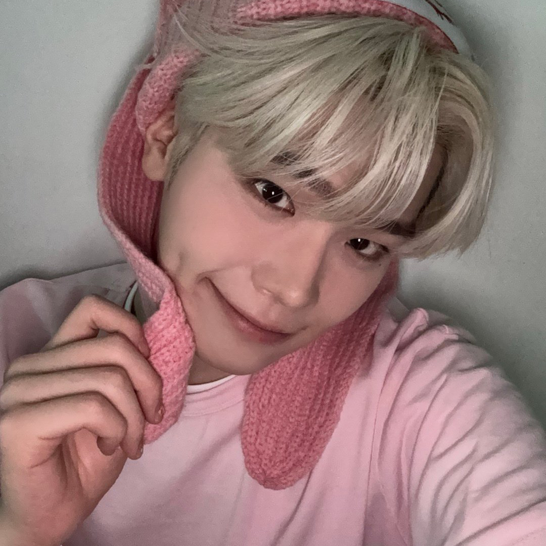 Latest photo of Kim Taerae (ZEROBASEONE)