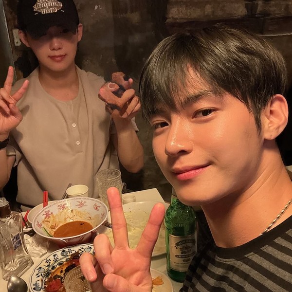 Shining profile picture of HANGYEOM (OMEGA X) on today's Choeaedol
