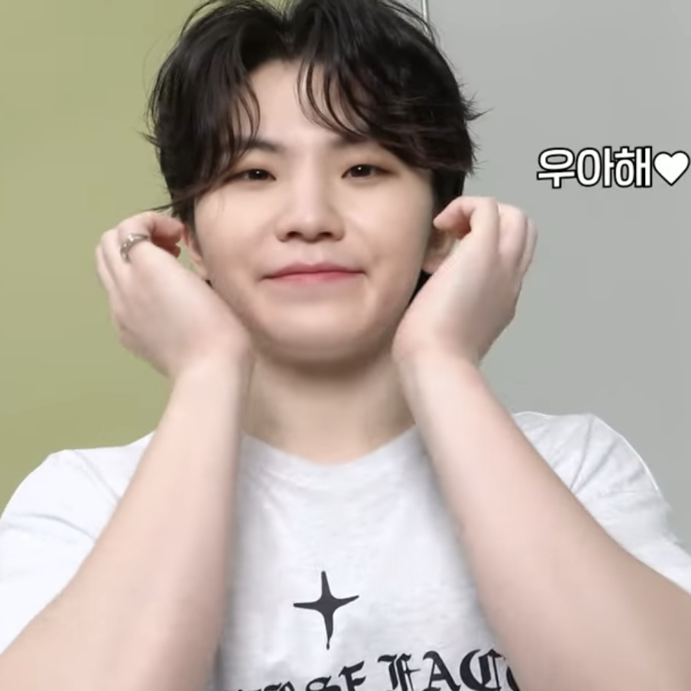 A moment captured by Woozi (SEVENTEEN)'s fan