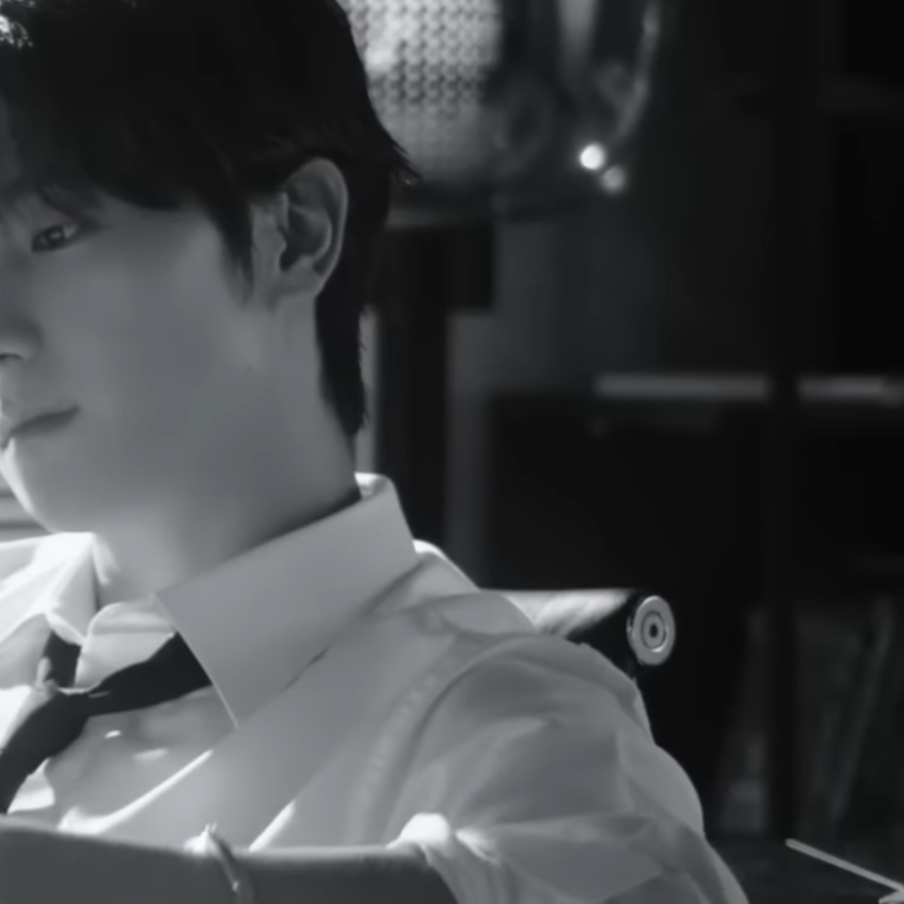 A moment captured by Hyunjae (THE BOYZ)'s fan
