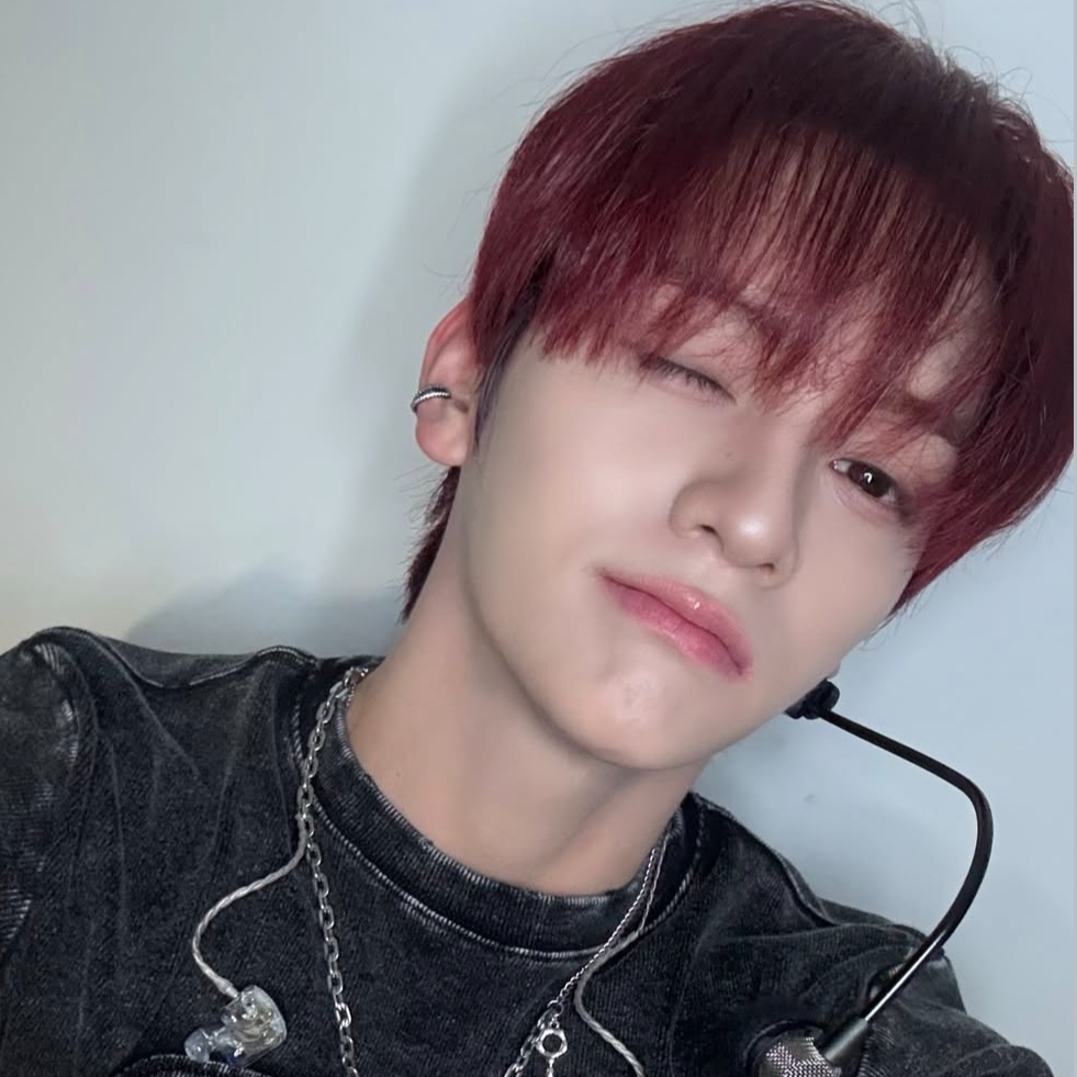 Behind-the-scenes cut of Sungyun (n.SSign)