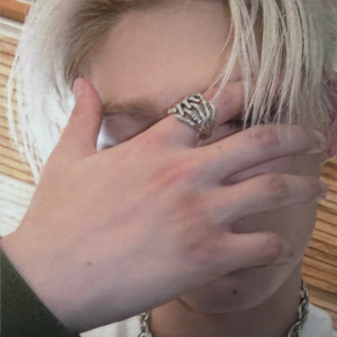 Latest photo of NI-KI (ENHYPEN)