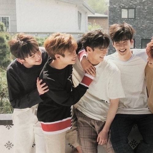 ASTROの舞台裏ショット