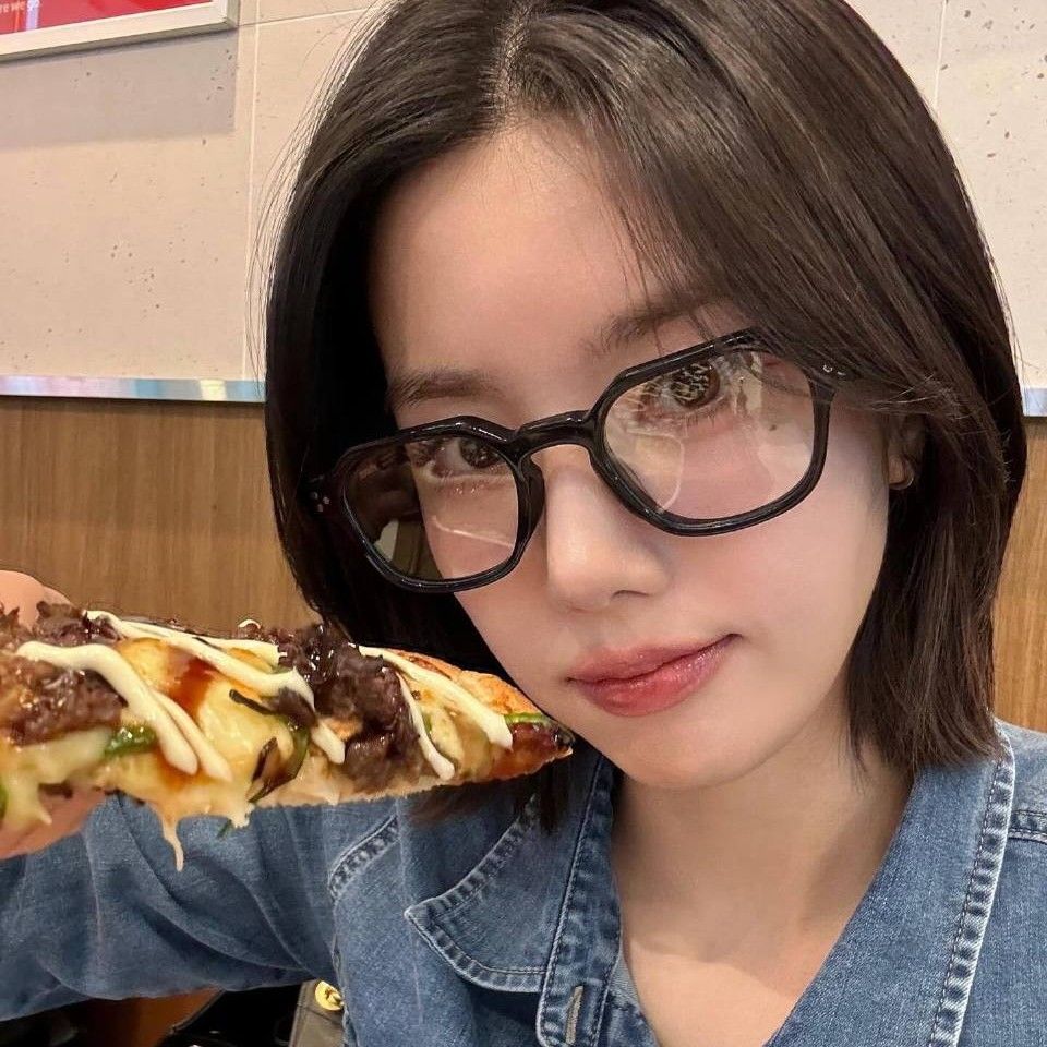 권은비의 최신 사진