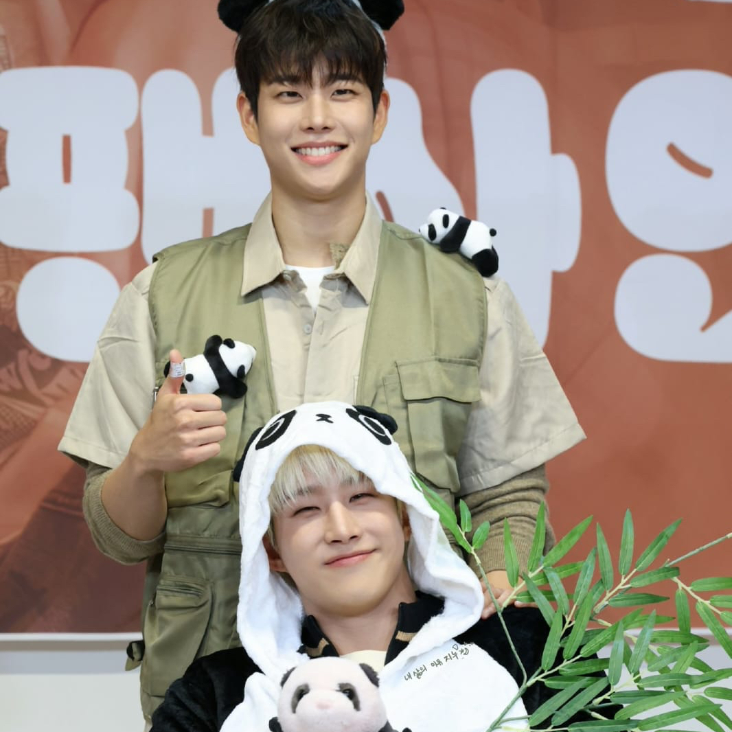 Foto aktivitas terbaru ASTRO