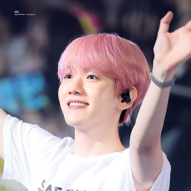 Recent activity shot of Baekhyun (EXO)