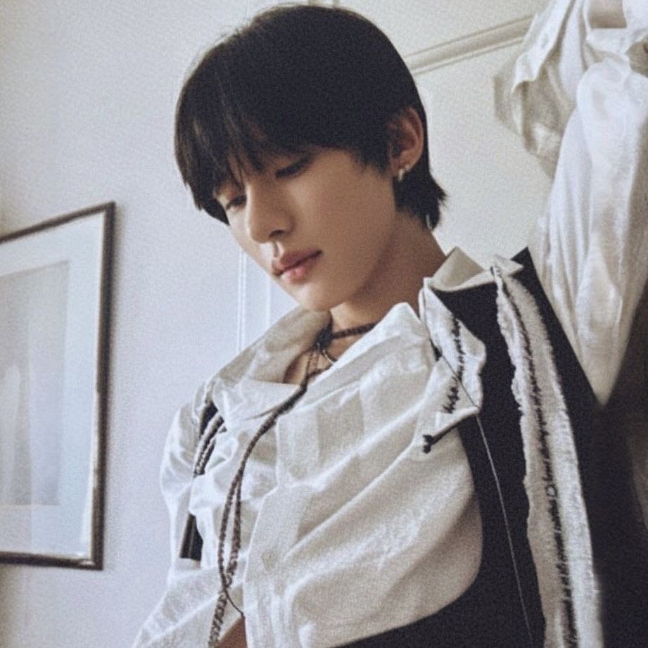 Recent activity shot of Anton (RIIZE)