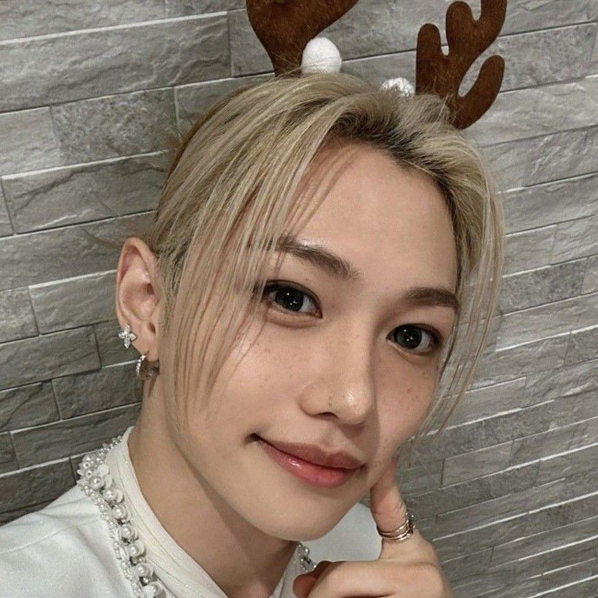 Recent activity shot of Felix (Stray Kids)