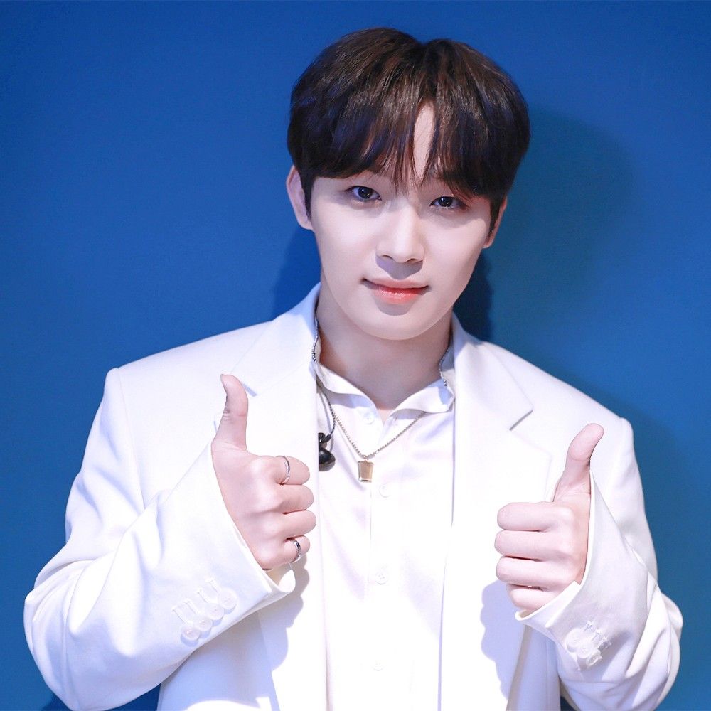 A moment captured by Lim Hyunsik (BTOB)'s fan