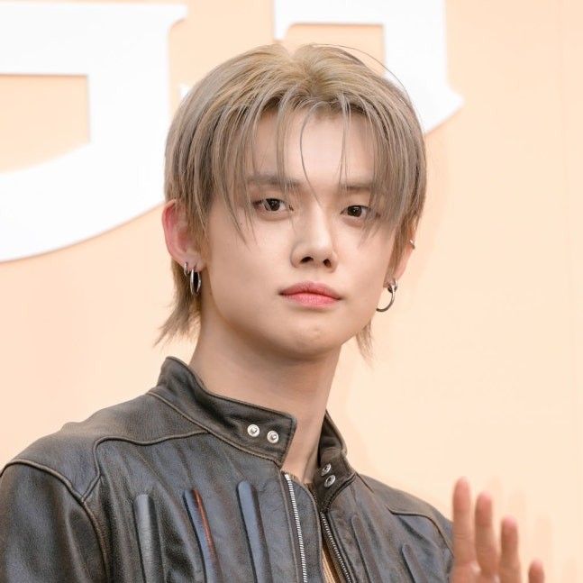 Foto terbaru Yeonjun (TOMORROW X TOGETHER)