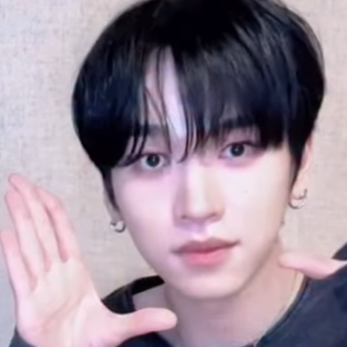 Latest photo of Hanjun (n.SSign)