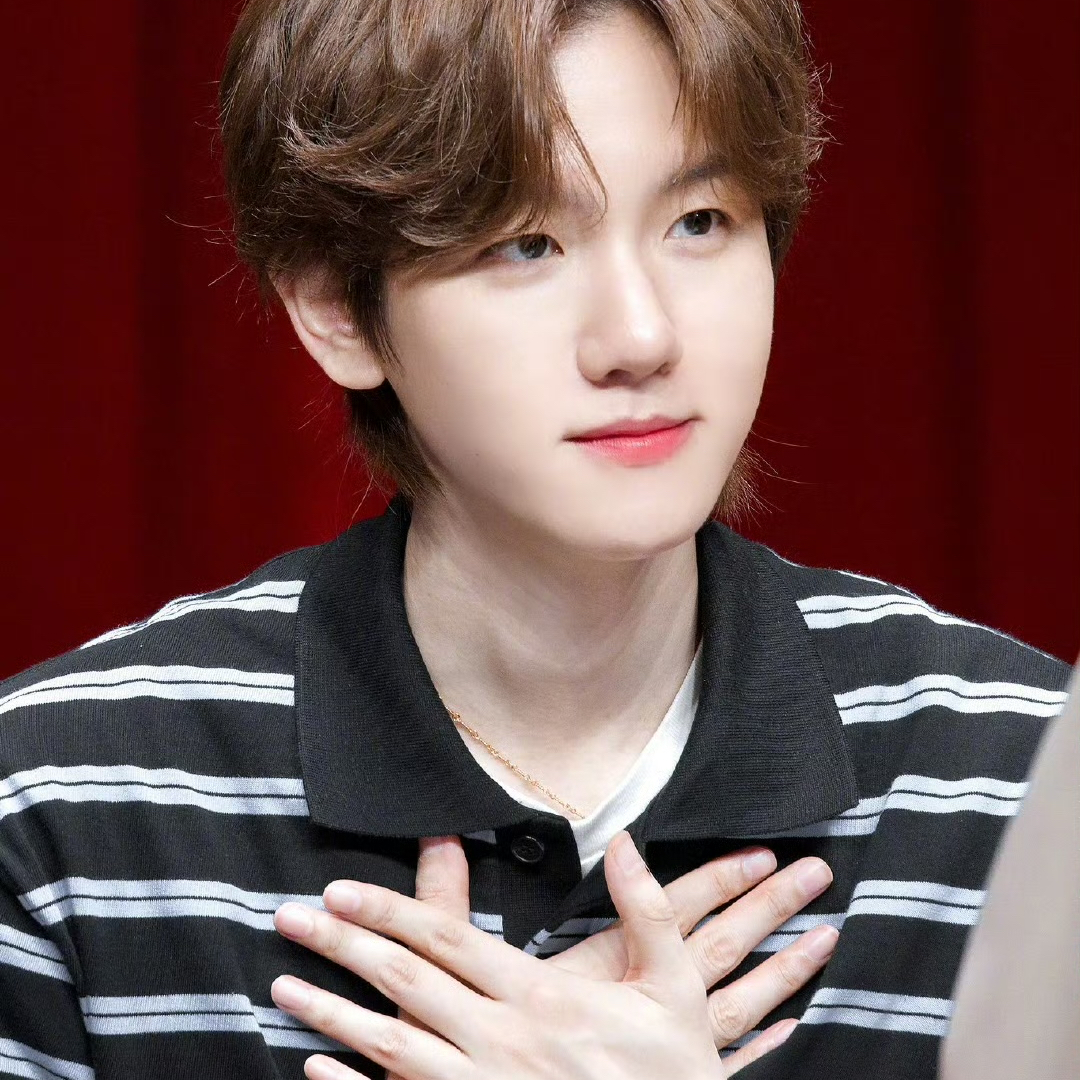백현 (EXO) 최근 활동샷