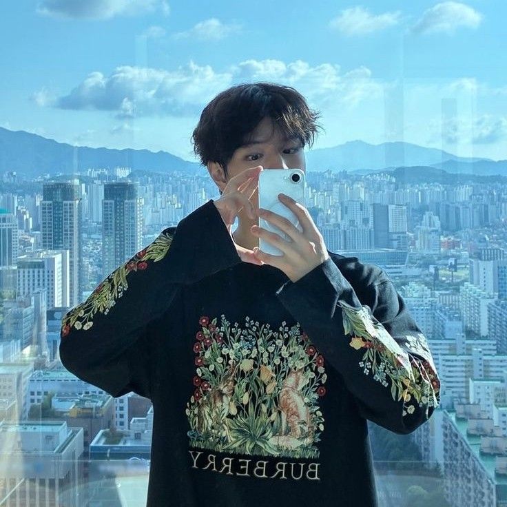 Behind-the-scenes cut of Seungmin (Stray Kids)