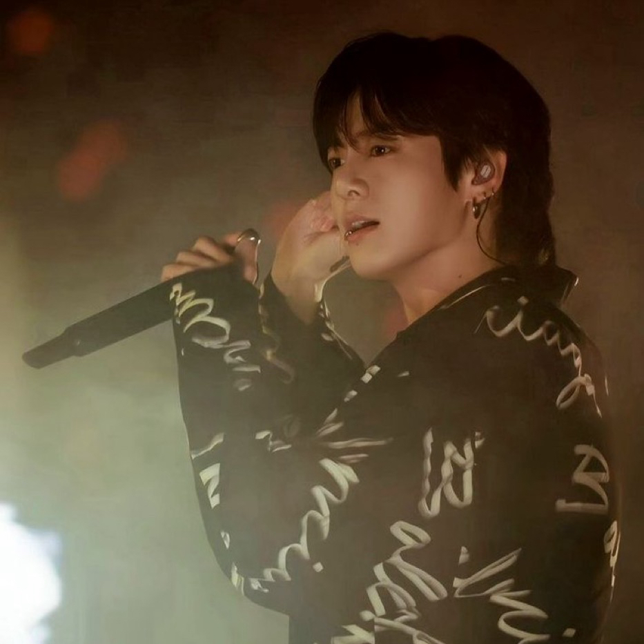 Latest photo of Jungkook (BTS)