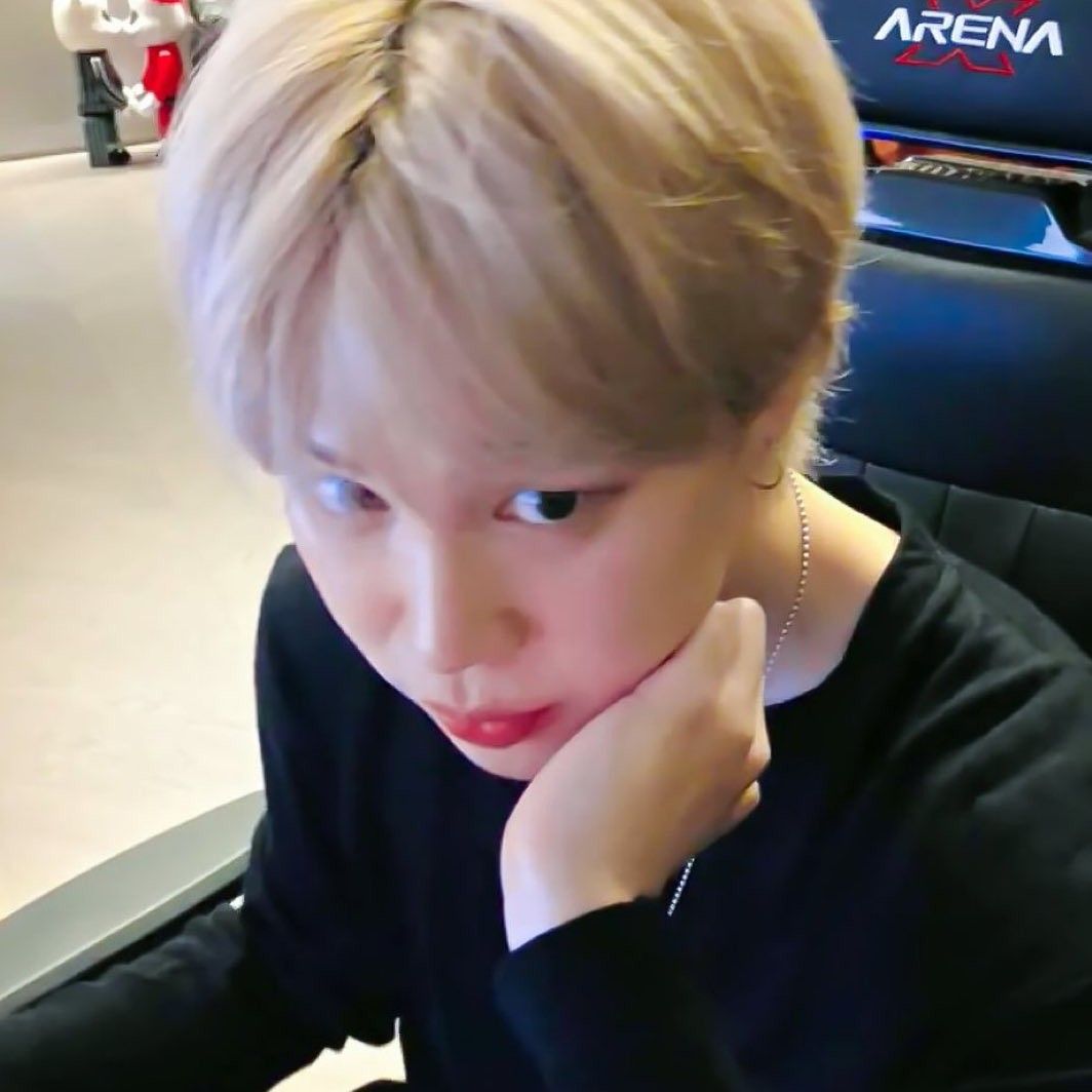 지민 (방탄소년단)의 최신 사진