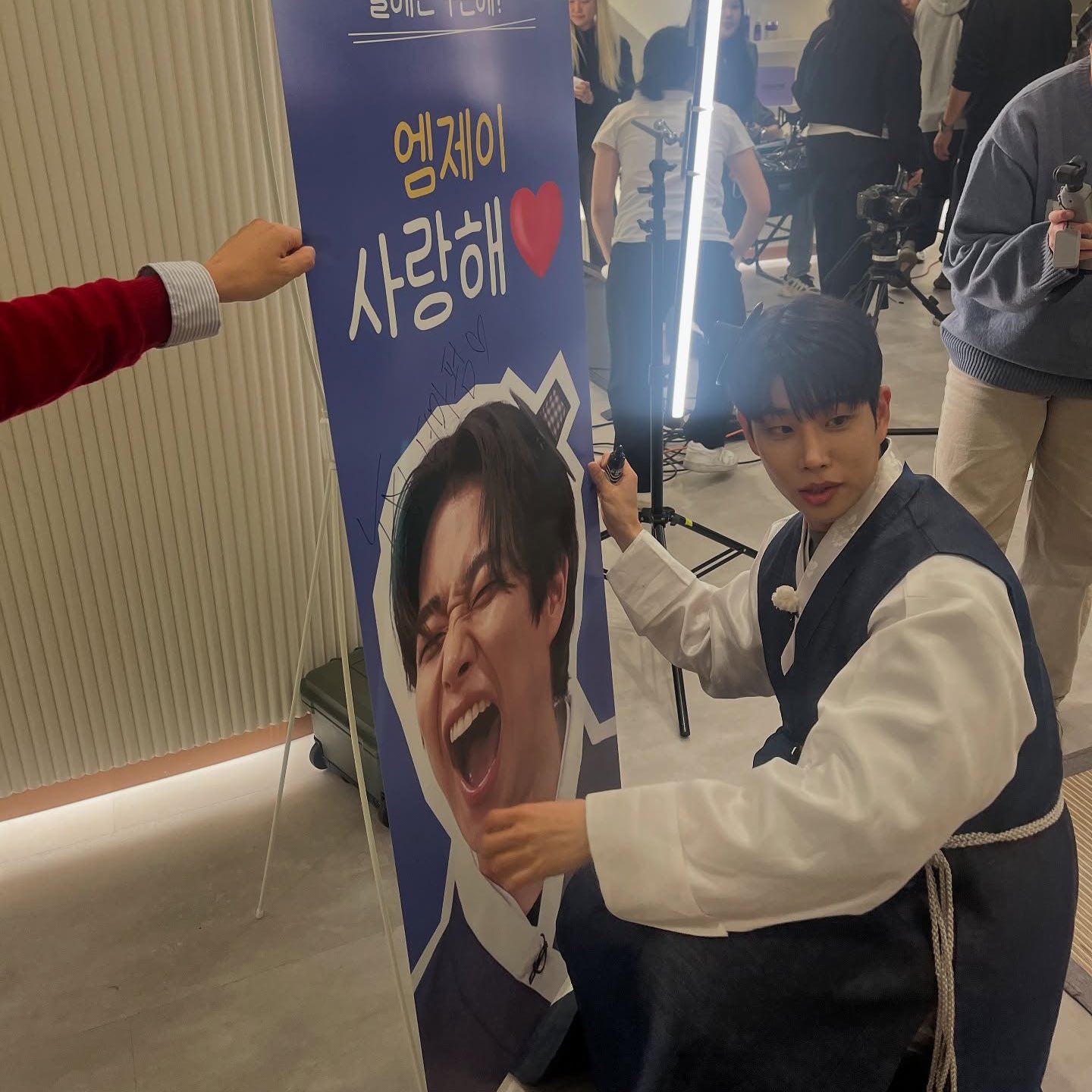 MJ (ASTRO)の最近の活動写真
