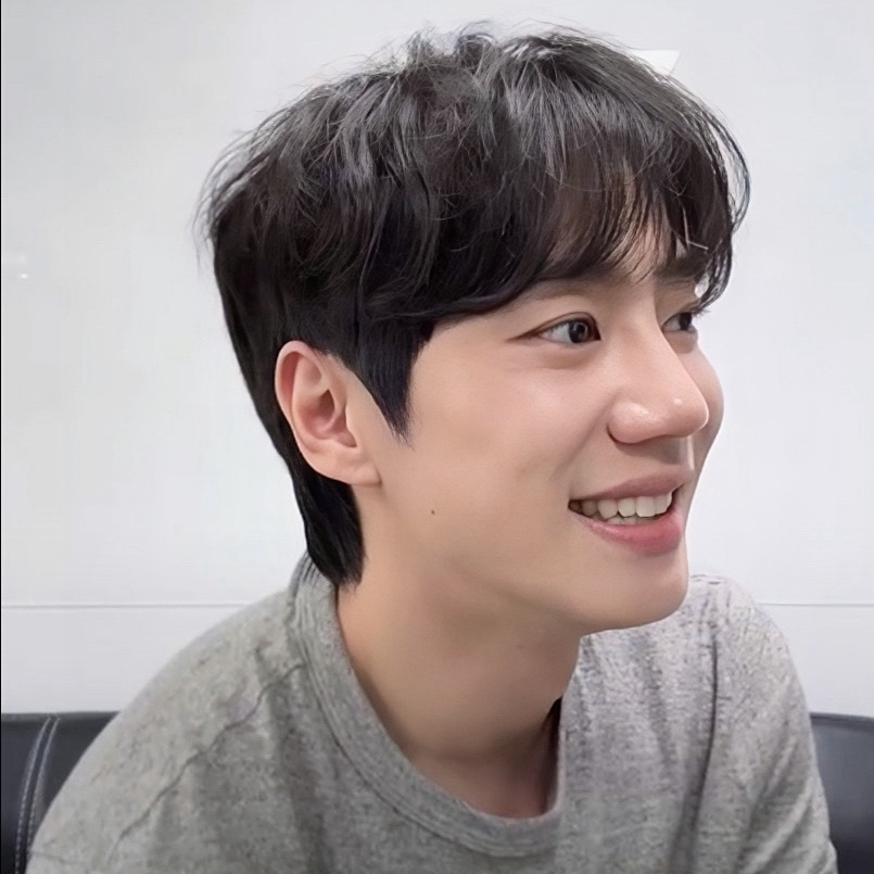 Latest photo of Lee Junyoung
