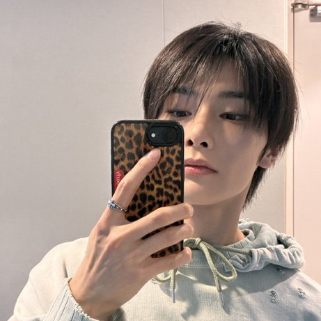 Behind-the-scenes cut of I.N (Stray Kids)