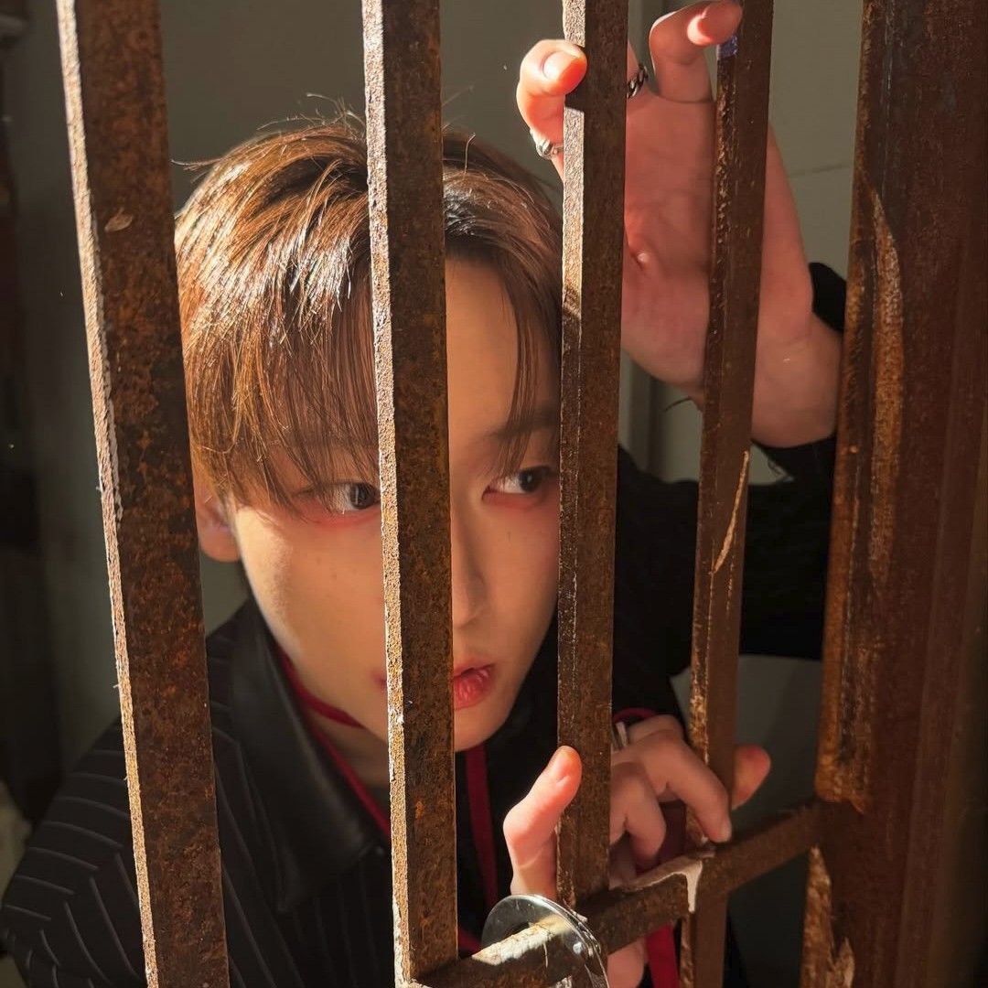 Behind-the-scenes cut of Inseong (SF9)