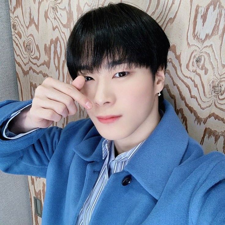Latest photo of Moonbin (ASTRO)